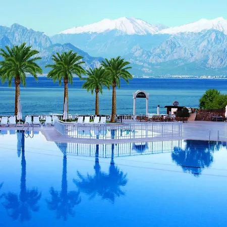 Adonis Αττάλεια