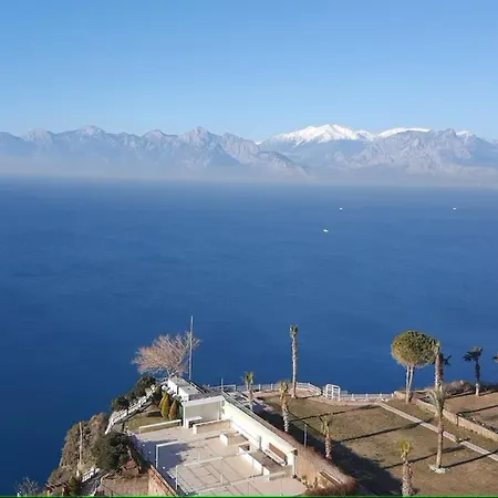 Adonis Αττάλεια