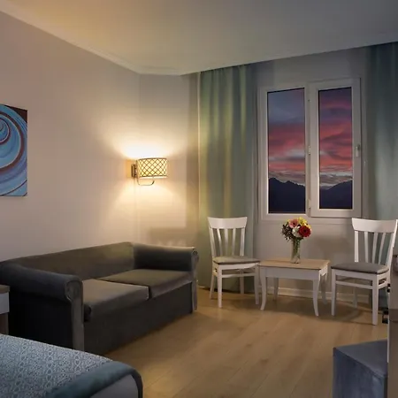 Adonis Αττάλεια