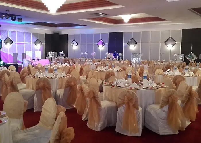 阿多尼斯酒店 安塔利亚