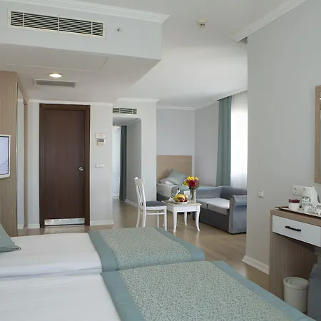 Hotel Adonis 4*