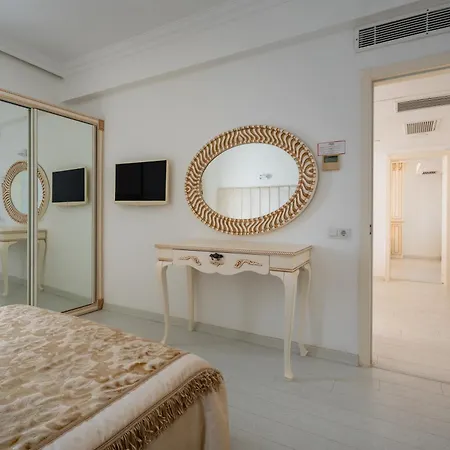 Hotel Adonis