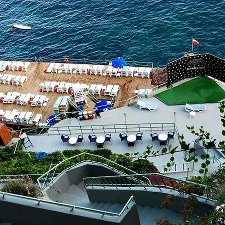 Szálloda Adonis 4*