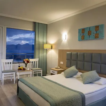 Hotel Adonis 4*