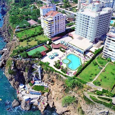 Adonis Hotel 4*