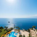 Adonis Hotell 4*